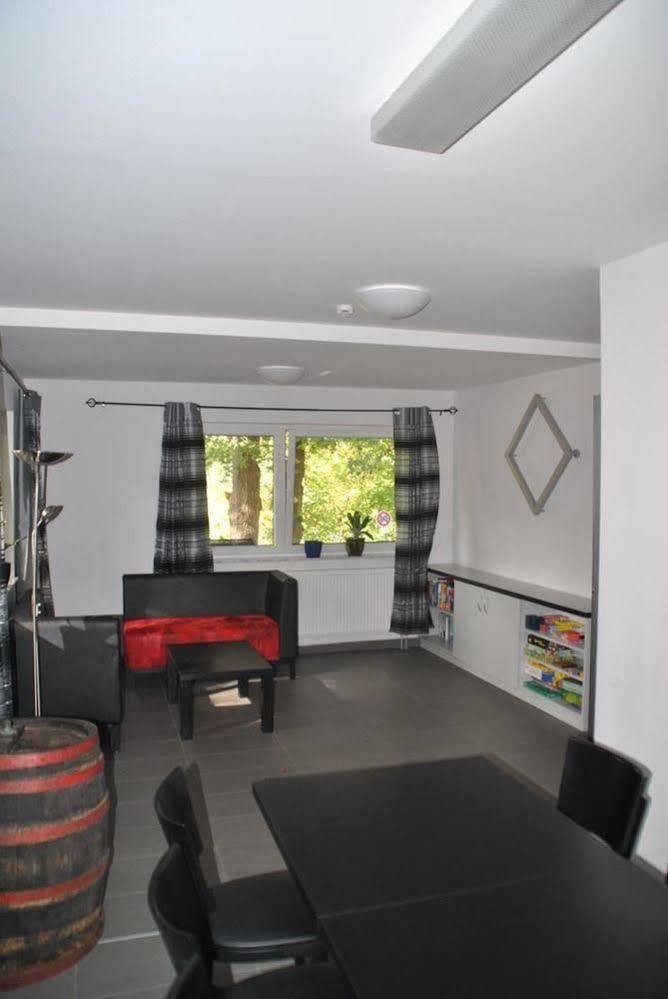 וארן Hotel Zwischen Den Seen מראה חיצוני תמונה