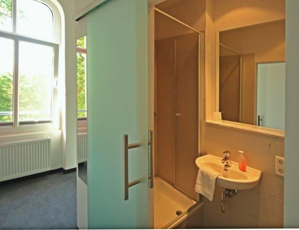 וארן Hotel Zwischen Den Seen מראה חיצוני תמונה