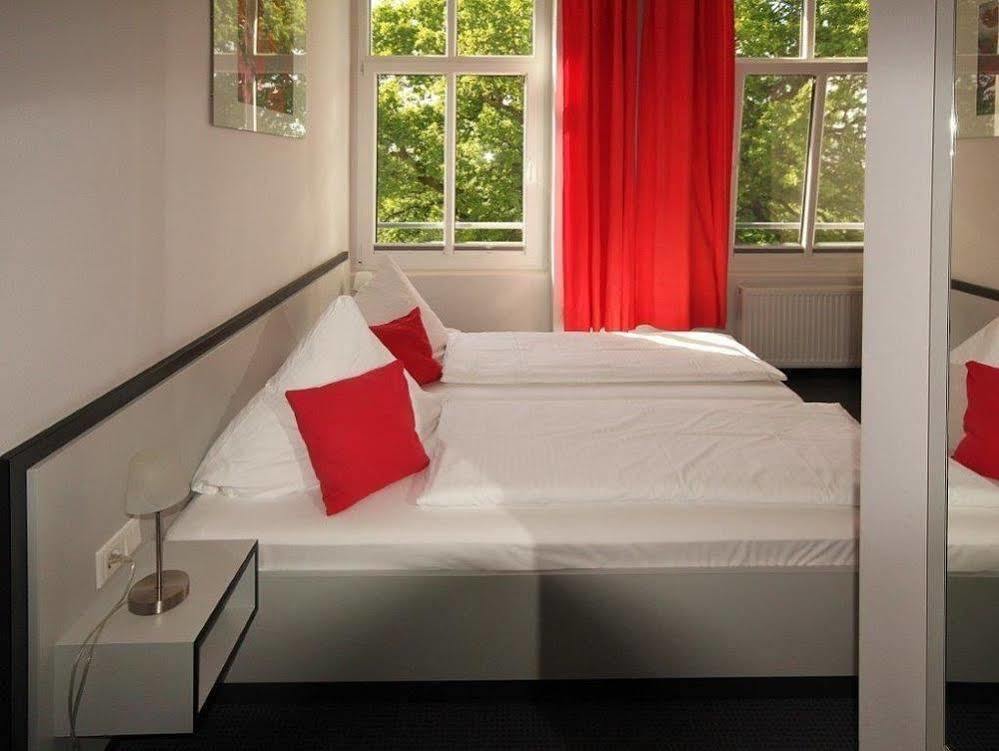 וארן Hotel Zwischen Den Seen מראה חיצוני תמונה