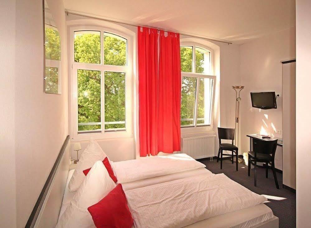 וארן Hotel Zwischen Den Seen מראה חיצוני תמונה