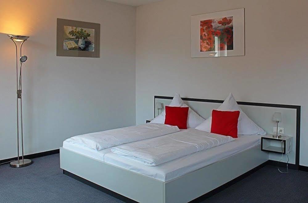 וארן Hotel Zwischen Den Seen מראה חיצוני תמונה