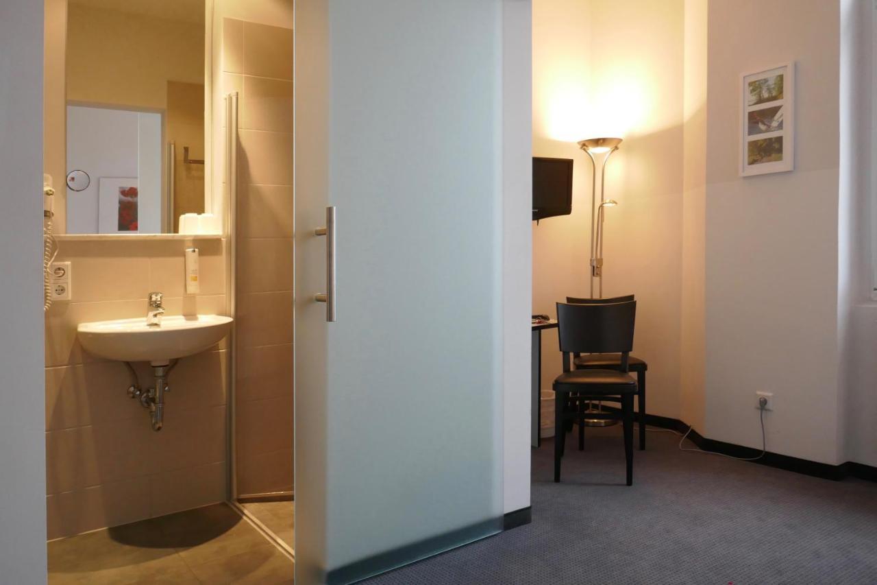 וארן Hotel Zwischen Den Seen מראה חיצוני תמונה